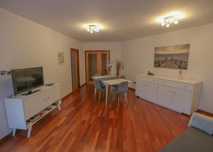 Aromas Flavors Tours Beach * إسموريز